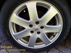 Used Set of wheels Peugeot 607 (9D/U) 2.7 HDi V6 24V Price on request offered by Fa. Klijnstra & Zn. VOF