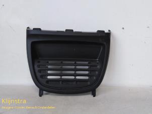 Used Dashboard vent Peugeot 108 1.0 12V Price on request offered by Fa. Klijnstra & Zn. VOF