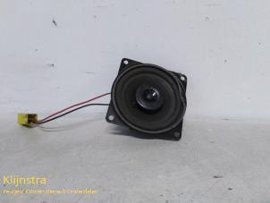 Used Speaker Citroen Saxo 1.1i X,SX Price on request offered by Fa. Klijnstra & Zn. VOF