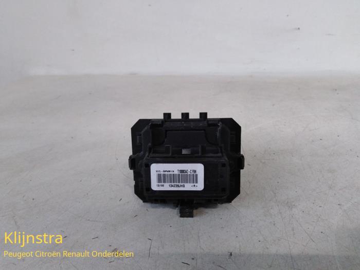 Heater resistor from a Peugeot 2008 (CU)  2013