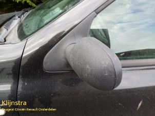 Gebrauchte Außenspiegel links Renault Clio II (BB/CB) 1.2 16V Preis € 35,00 Margenregelung angeboten von Fa. Klijnstra & Zn. VOF
