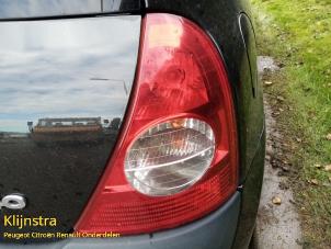 Used Taillight, right Renault Clio II (BB/CB) 1.2 16V Price on request offered by Fa. Klijnstra & Zn. VOF