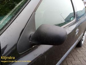 Gebrauchte Außenspiegel links Renault Clio II (BB/CB) 1.6 Preis € 35,00 Margenregelung angeboten von Fa. Klijnstra & Zn. VOF