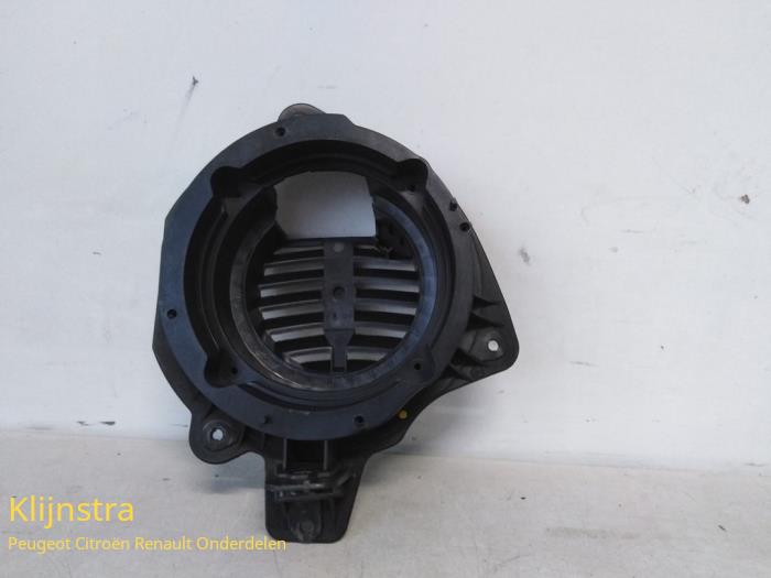 Używane Glosnik Peugeot 207/207+ (WA/WC/WM) 1.4 16V Cena na żądanie oferowane przez Fa. Klijnstra & Zn. VOF