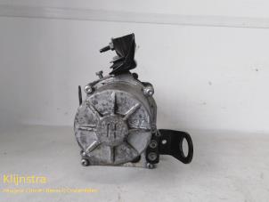 Used Power steering pump Peugeot 3008 I (0U/HU) 1.6 HDiF 16V Price on request offered by Fa. Klijnstra & Zn. VOF