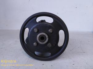 Used Power steering pump Peugeot 306 Break (7E) 1.9 D,XND Price on request offered by Fa. Klijnstra & Zn. VOF