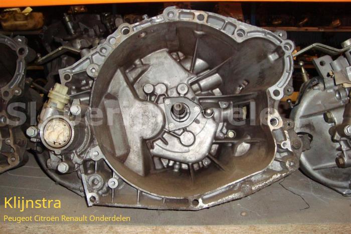 Gearbox from a Peugeot 206 (2A/C/H/J/S) 1.6 HDI 16V FAP 2007