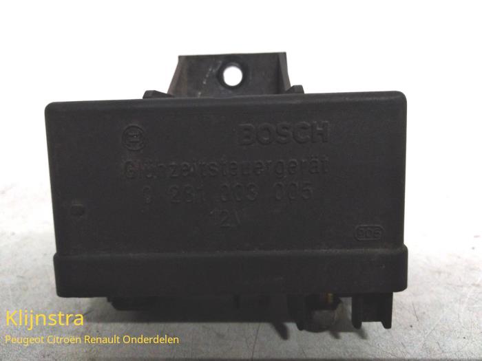 Glow plug relay from a Peugeot Expert (222/224) 1.9TD 1999