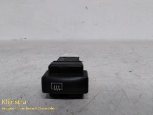 Usados Interruptor de calefactor luneta Citroen Xsara Coupé (N0) 1.4 Precio de solicitud ofrecido por Fa. Klijnstra & Zn. VOF