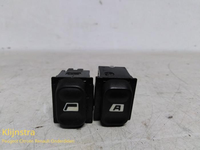 Front Left Electric Window Switch 6554.QK For Citroen C3 Picasso