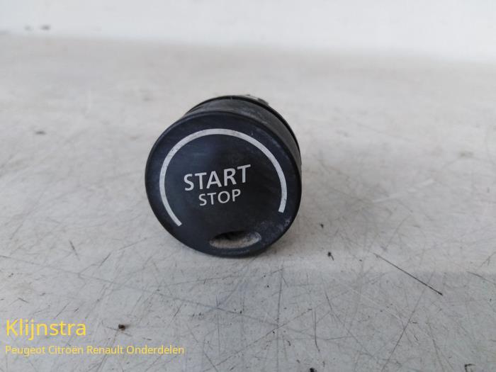 Interruptores Start/Stop de un Renault Laguna 2001