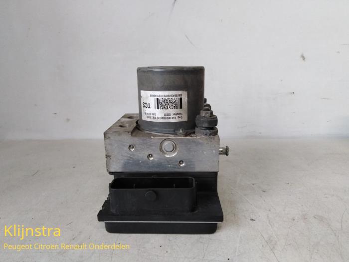 Begagnade ABS-pump Citroen Jumper (U9) 2.2 HDi 100 Euro 4 Pris på förfrågan erbjuds av Fa. Klijnstra & Zn. VOF