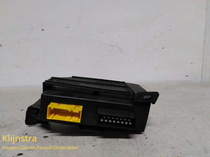 Używane Modul Comfort Citroen Xsara Coupé (N0) 1.9 D X,SX Cena na żądanie oferowane przez Fa. Klijnstra & Zn. VOF