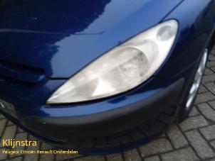 Używane Reflektor lewy Peugeot 307 Break (3E) 1.6 16V Cena na żądanie oferowane przez Fa. Klijnstra & Zn. VOF