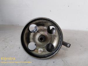 Used Power steering pump Peugeot 407 Price on request offered by Fa. Klijnstra & Zn. VOF