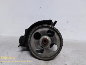 Used Power steering pump Peugeot Partner 2.0 HDI Kat. Price on request offered by Fa. Klijnstra & Zn. VOF