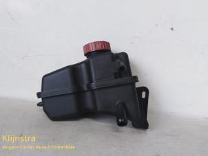 Used Power steering fluid reservoir Peugeot 406 (8B) 2.0 HDi 110 Price on request offered by Fa. Klijnstra & Zn. VOF