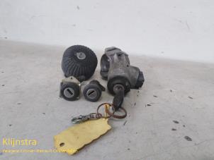 Used Set of locks Peugeot Boxer (230L) 2.5TD di 12V Price on request offered by Fa. Klijnstra & Zn. VOF