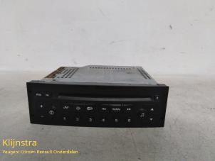 Used Radio CD player Peugeot 307 Break (3E) 1.6 16V Price on request offered by Fa. Klijnstra & Zn. VOF