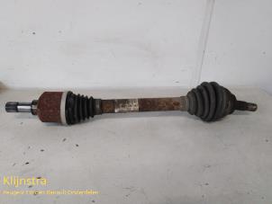 Used Front drive shaft, left Peugeot 2008 (CU) Price on request offered by Fa. Klijnstra & Zn. VOF