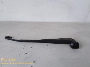 Used Rear wiper arm Peugeot 306 (7A/C/S) 1.9 D,XND,XAD,XRAD Price on request offered by Fa. Klijnstra & Zn. VOF