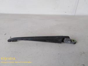 Used Rear wiper arm Peugeot 306 Break (7E) 1.6i XR,XT,ST Price on request offered by Fa. Klijnstra & Zn. VOF