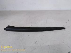 Used Rear wiper arm Peugeot 307 (3A/C/D) 1.4 HDi Price on request offered by Fa. Klijnstra & Zn. VOF