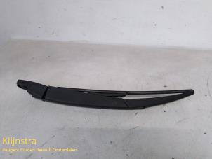 Used Rear wiper arm Peugeot 407 SW (6E) 2.0 HDiF 16V Price on request offered by Fa. Klijnstra & Zn. VOF