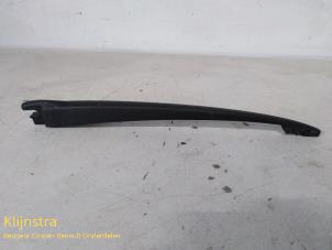 Used Rear wiper arm Citroen Xsara Picasso (CH) 1.6 Price on request offered by Fa. Klijnstra & Zn. VOF