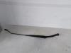 Front wiper arm from a Peugeot 307 (3A/C/D), 2000 / 2009 1.4, Hatchback, Petrol, 1.360cc, 55kW (75pk), FWD, TU3JP; KFW, 2000-08 / 2003-09, 3CKFW; 3AKFW 2001