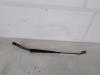 Front wiper arm from a Peugeot 307 (3A/C/D) 1.6 16V 2002