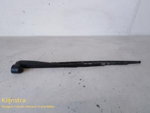 Used Rear wiper arm Peugeot 806 Price on request offered by Fa. Klijnstra & Zn. VOF