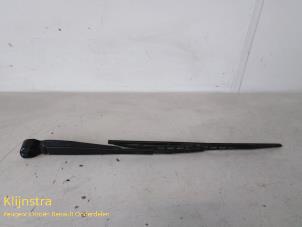 Used Rear wiper arm Peugeot 806 1.9 STDT,SVDT,SVDT Pullman Price on request offered by Fa. Klijnstra & Zn. VOF