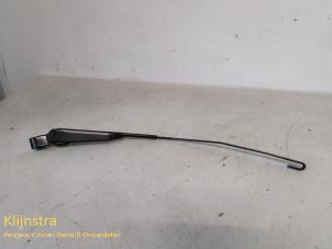 New Rear wiper arm Peugeot 205 II (20A/C) Price on request offered by Fa. Klijnstra & Zn. VOF