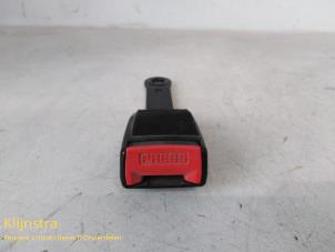 Used Front seatbelt buckle, right Peugeot 206 (2A/C/H/J/S) 2.0 GTI 16V Price on request offered by Fa. Klijnstra & Zn. VOF