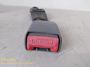 Used Rear seatbelt buckle, left Peugeot 406 (8B) 1.9 Sd,SLd,STd,STXd Price on request offered by Fa. Klijnstra & Zn. VOF