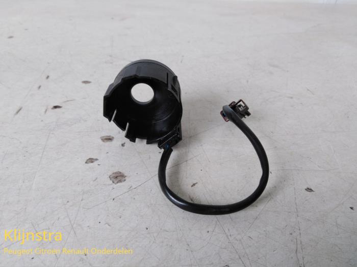 Transponderring from a Peugeot 2008 (CU)  2013