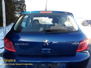 Używane Tylna klapa Peugeot 307 (3A/C/D) 2.0 16V Cena € 99,00 Procedura marży oferowane przez Fa. Klijnstra & Zn. VOF
