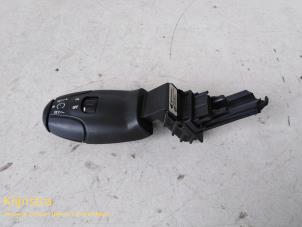 Used Cruise control switch Peugeot 807 2.2 16V Price on request offered by Fa. Klijnstra & Zn. VOF