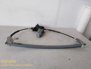 Used Window mechanism 4-door, front right Peugeot 605 (6B) Price on request offered by Fa. Klijnstra & Zn. VOF
