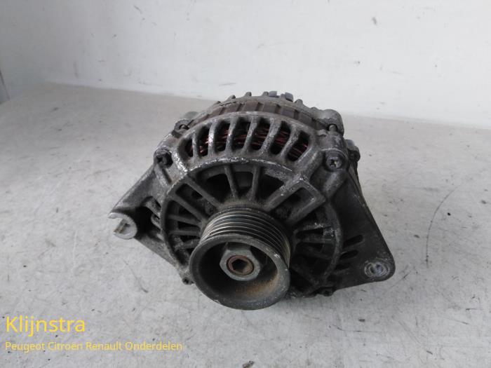Begagnade Dynamo Peugeot Boxer (230) 2.5TD 12V Pris på förfrågan erbjuds av Fa. Klijnstra & Zn. VOF