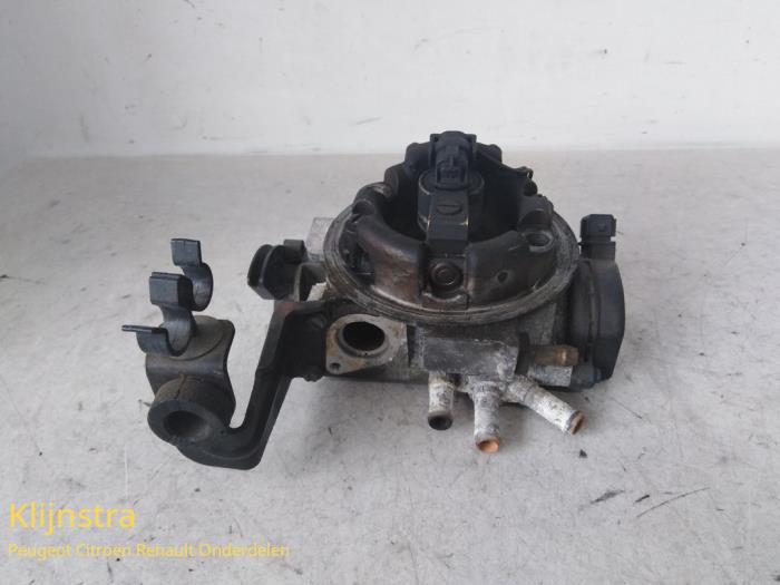 Gebrauchte Drosselklappengehäuse Peugeot 405 I Break (15E) 1.6 GRi,SRi Kat. Preis auf Anfrage angeboten von Fa. Klijnstra & Zn. VOF