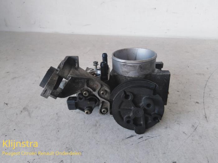 Usagé Boîtier accélérateur Peugeot 406 Break (8E/F) 1.8 16V Prix sur demande proposé par Fa. Klijnstra & Zn. VOF