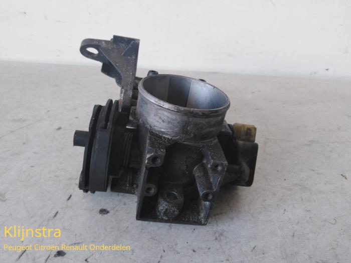 Gebrauchte Drosselklappengehäuse Citroen Xsara Break (N2) 1.8i Autom. Preis auf Anfrage angeboten von Fa. Klijnstra & Zn. VOF