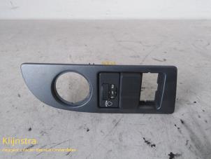 Used AIH headlight switch Citroen Xsara (N1) 1.9D Price on request offered by Fa. Klijnstra & Zn. VOF