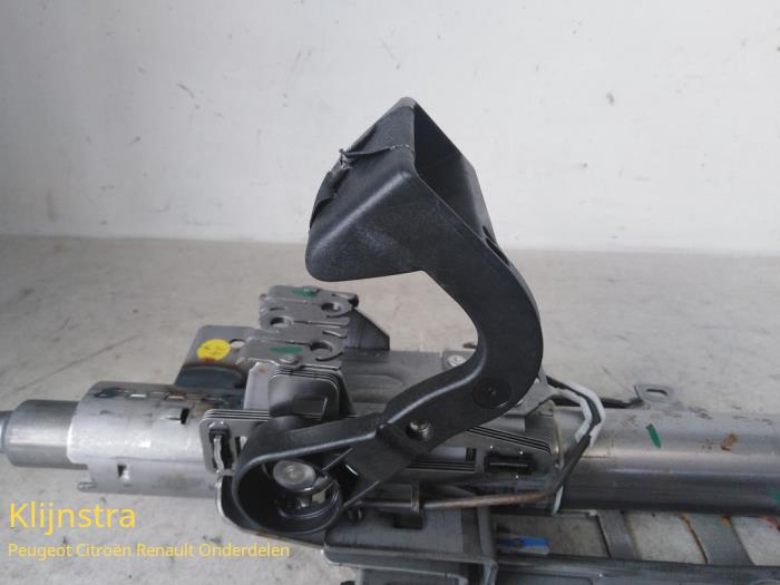 Steering column housing from a Peugeot 508 (F3/FB/FH/FP)  2018
