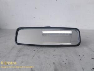 Usados Retrovisor interior Peugeot 206 (2A/C/H/J/S) 1.4 16V Precio de solicitud ofrecido por Fa. Klijnstra & Zn. VOF