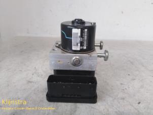 Used ABS pump Peugeot 1007 (KM) Price on request offered by Fa. Klijnstra & Zn. VOF