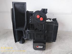 Used Heater housing Renault Twingo II (CN) 1.2 Price on request offered by Fa. Klijnstra & Zn. VOF