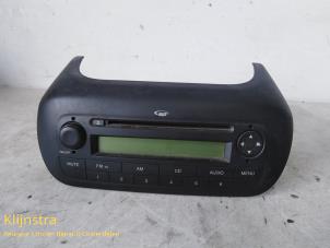 Usagé Radio/Lecteur CD Peugeot Bipper (AA) 1.4 HDi Prix sur demande proposé par Fa. Klijnstra & Zn. VOF